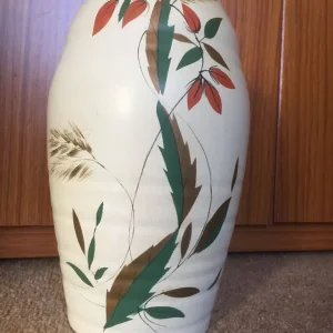Vintage Brentleigh vase
