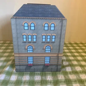 Designa fashion school dollhouse - Image 4