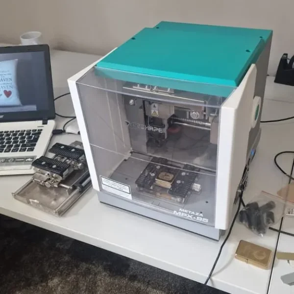 Roland DGSHAPE Metaza MPX-95 Metal Engraving Machine