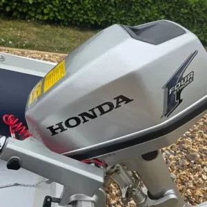Honwave T27 Airdeck with Honda 4 Stroke 5HP Outboard - Image 5