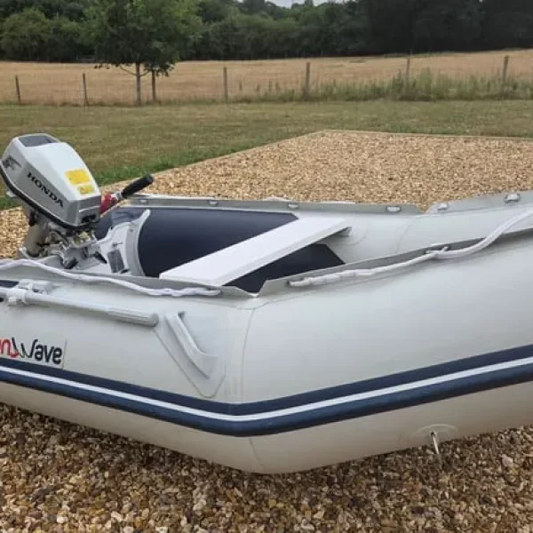 Honwave T27 Airdeck with Honda 4 Stroke 5HP Outboard