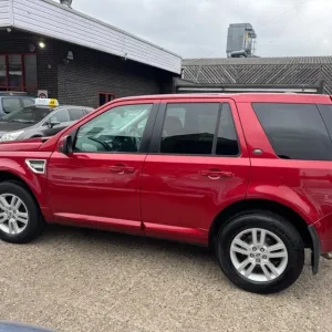 LAND ROVER FREELANDER 2 2.2 TD4 XS 2013 - Image 2