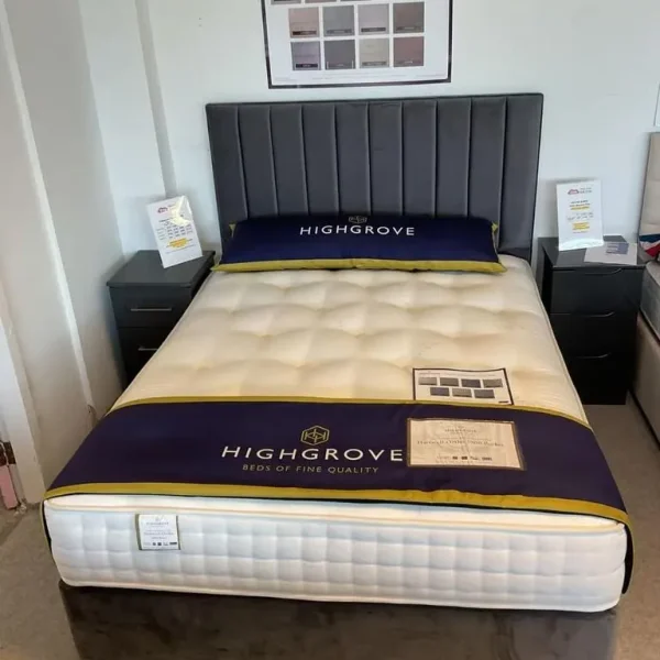 Double Divan Bed with Mattress and Drawers