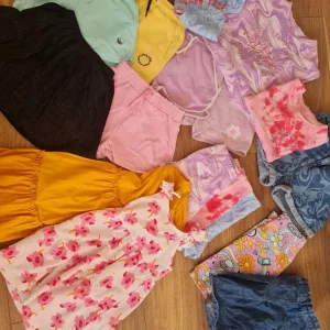 Bundle of clothes - Image 3