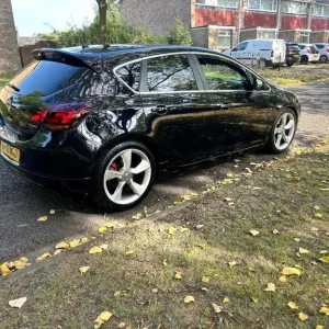 2010 Vauxhall Astra SE 1.6 Turbo Manual - Image 3