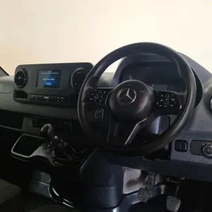 MERCEDES-BENZ SPRINTER 2.0 315 CDI PROGRESSIVE RWD L3 H2 150 BHP LWB WELFARE VAN - Image 5