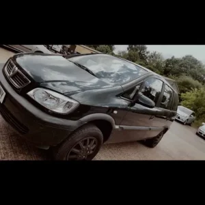 2004 Vauxhall Zafira 1.8 Petrol MPV - Image 3