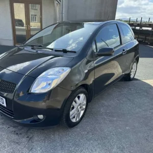 2008 Toyota Yaris Hatchback 1.3 Petrol Manual - Image 4