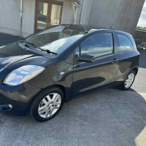2008 Toyota Yaris Hatchback 1.3 Petrol Manual - Image 8