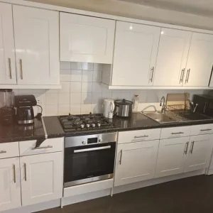 Double Room In A 2 Bed Flat - Image 4