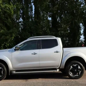 2019 Nissan Navara 2.3 dCi Tekna 4WD Euro 6 (s/s) 4dr PICK UP Diesel Manual - Image 4