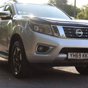 2019 Nissan Navara 2.3 dCi Tekna 4WD Euro 6 (s/s) 4dr PICK UP Diesel Manual - Image 5