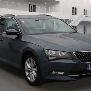 2019 Skoda Superb 1.5 TSI SE Technology DSG Estate - Image 3