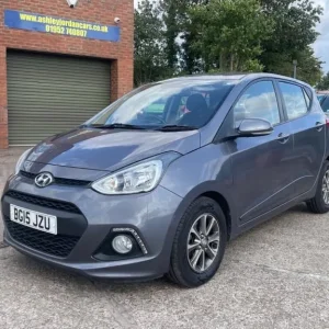 Hyundai i10 1.2 Premium 5-door Petrol - Image 2