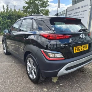2022 Hyundai Kona T-GDI SE CONNECT Hatchback Petrol/Ele Manual - Image 3