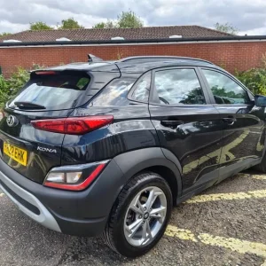2022 Hyundai Kona T-GDI SE CONNECT Hatchback Petrol/Ele Manual - Image 5