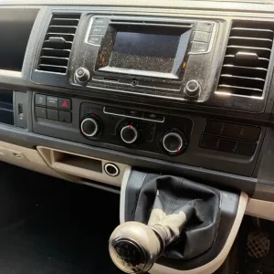 2018 Volkswagen Transporter 2.0 TDI BMT 102 Startline Van Euro 6 Panel Van Diesel Manual - Image 7