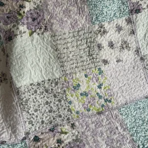 Quilted Bedspread - Image 2