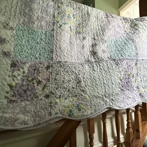 Quilted Bedspread - Image 4