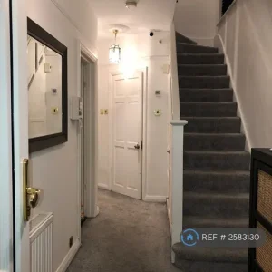 3 bedroom semi-detached with office/gym and off-street parking - Image 7