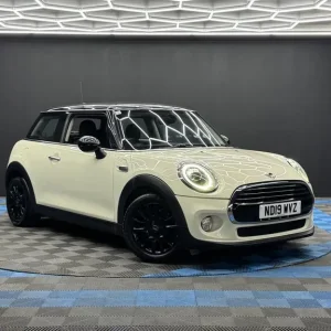 2019 MINI Hatch 1.5 Cooper Classic Euro 6 (s/s) 3-door Petrol Manual