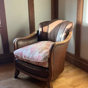 Antique oyster backed chairs - Image 3