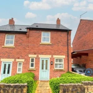 2 bedroom semi-detached with garden and parking