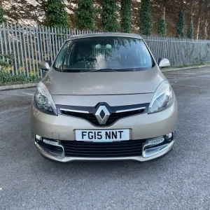 2015 Renault Scenic 1.5 dCi Dynamique with TomTom and Start-Stop - Image 2