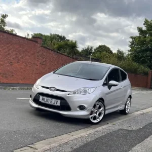2010 Ford Fiesta 1.6 Zetec S Hatchback - Image 3