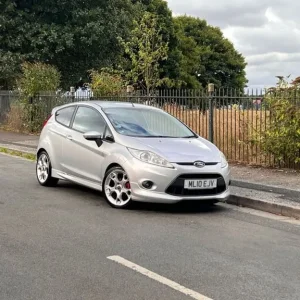 2010 Ford Fiesta 1.6 Zetec S Hatchback - Image 4
