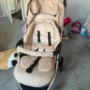 My babiie samantha faiers travel system, pram and pushchair