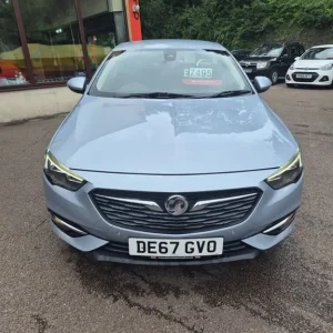 2017 Vauxhall Insignia GRAND SPORT DESIGN NAV Hatchback Petrol Manual - Image 5