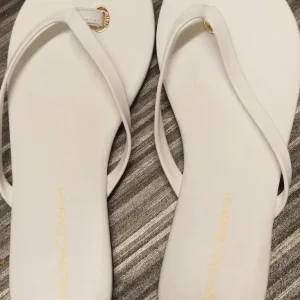 Melissa Odabash Leather Flip Flops Size 4 - Image 8