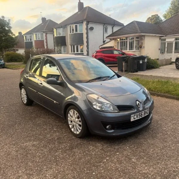 Renault Clio 1.4 2006 5-door manual