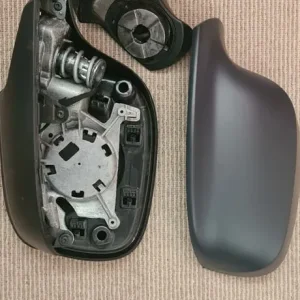 Bmw x1 e84 passenger mirror (broken)