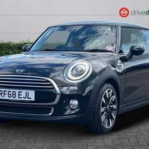 2018 MINI Cooper Exclusive Hatchback - Image 7