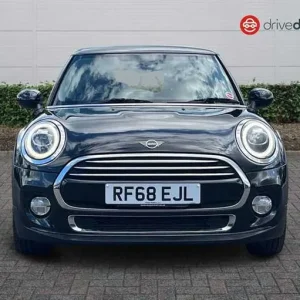 2018 MINI Cooper Exclusive Hatchback - Image 8