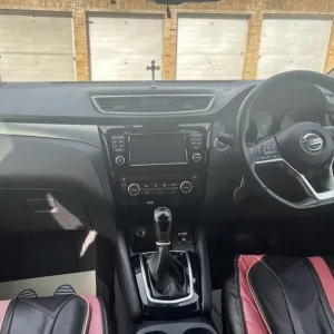 2017 Nissan Qashqai 1.6 dCi N-Connecta XTRON Euro 6 (s/s) 5dr SUV Diesel Automatic - Image 5