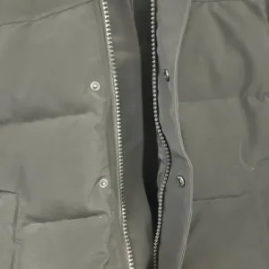 Canada Goose Men’s Small Coat - Image 4