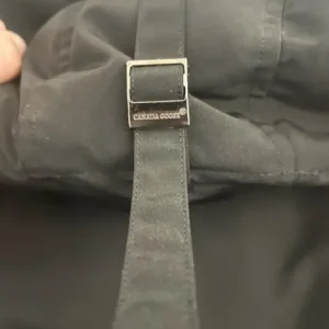 Canada Goose Men’s Small Coat - Image 6