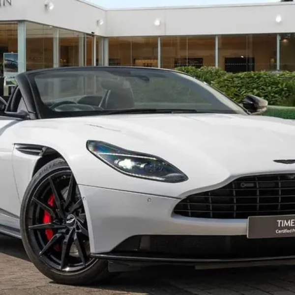 2022 Aston Martin DB11 V8 Volante 2dr Touchtronic Auto Convertible