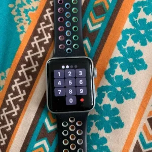 Apple Watch Series 3 (3rd Gen) – Works Great, No Cracks - Image 2