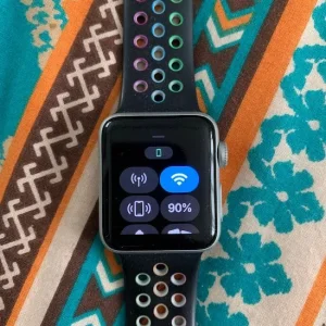 Apple Watch Series 3 (3rd Gen) – Works Great, No Cracks - Image 6