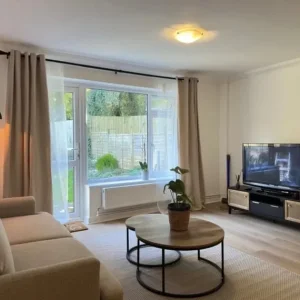 Single Room in a Quiet, Friendly Home