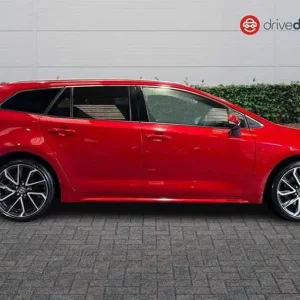 2022 Toyota Corolla 2.0L Hybrid Sport 5-door - Image 2
