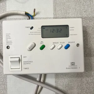 Horstmann electronic 7 water heater controller - Image 2