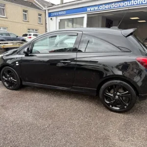 2017 Vauxhall Corsa 1.4 EcoFLEX Limited Edition 3-door Hatchback - Image 4
