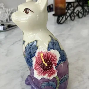 Tupton Ware Cat with Hibiscus Flower Decoration - Image 5