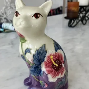 Tupton Ware Cat with Hibiscus Flower Decoration
