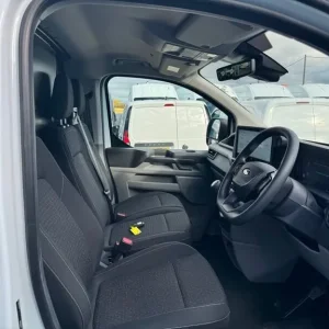 Ford Transit Custom 300 Trend L2H1 P/V ECOBLUE L2 EURO 6 - Image 8